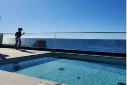 قرنطینه “لاکچری” کریستیانو رونالدو در جزیره شخصی (+عکس)