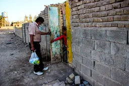 اینجا کسی «کرونا» را نمی‌شناسد