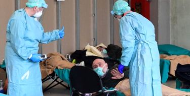 تراژدی «کرونا» در ایتالیا| سالمندان مبتلا رها می‌شوند تا بمیرند