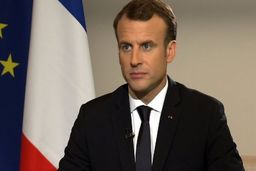 رئیس جمهوری فرانسه به دلیل شیوع ویروس کرونا آغاز قرنطینه در کشورش را اعلام کرد.