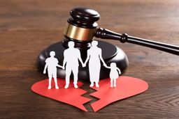 ملاقات با فرزند پس از طلاق چگونه خواهد بود؟