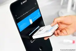 دستگاه جدید شرکتی آلمانی برای دریافت سریع نتیجه آزمایش کرونا