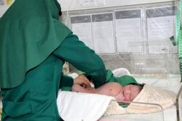 نوزاد مادر یزدی مشکوک به بیماری کرونا، به زندگی لبخند زد