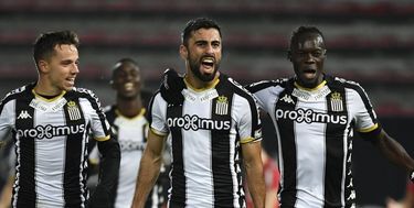 کرونا لیگ قهرمانان اروپا را از لژیونرهای ایرانی گرفت کرونا لیگ قهرمانان اروپا را از لژیونرهای ایرانی گرفت