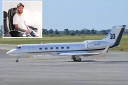 فرود اضطراری هواپیمای مسی به دلیل نامشخص