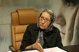 مینو محرز: میزان کشندگی و قدرت سرایت کرونا بسیار بالاتر از گفته‌های چین است