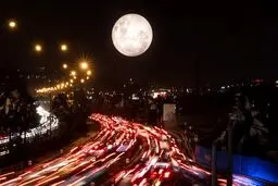 مشاهده اولین و بزرگترین اَبرماه سال ۹۹ در شامگاه امشب ۱۹ فروردین