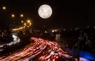 مشاهده اولین و بزرگترین اَبرماه سال ۹۹ در شامگاه امشب ۱۹ فروردین