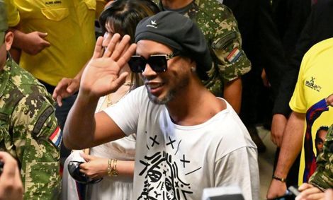 رونالدینیو آزاد شد