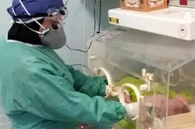 تولد نخستین نوزاد مبتلا به کرونای ایران و دنیا در مشهد مقدس / حال عمومی نوزاد خو‌ب است