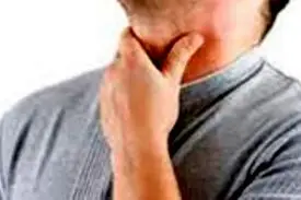 خشکی گلو از علائم کرونا است؟ / چرا این روزها گلوی خیلی از ما خشک می‌شود؟