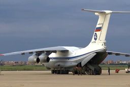 روسیه یک فروند هواپیما حامل تجهیزات پزشکی به آمریکا ارسال کرد