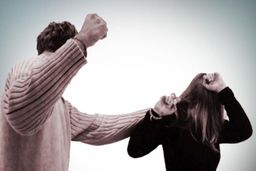 قرنطینه همسرآزاری را در بریتانیا به اوج خود رساند