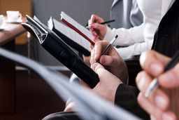 کارکنان رسانه‌ها از بیمه بیکاری بهره‌مند می‌شوند