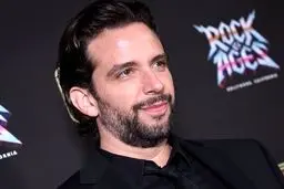 قطع پای یک بازیگر به دلیل ابتلا به کرونا