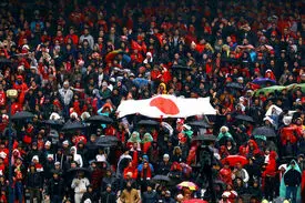 پرچم ژاپن در دستان هواداران سپاهان!