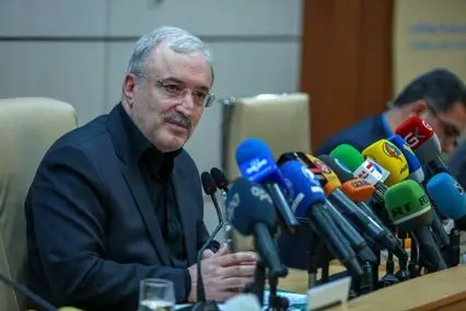 کاهش مرگ و میرها براثر کرونا به یک سوم و کاهش مبتلایان به ۴۰ درصد