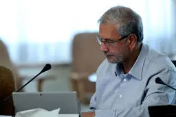 آیا جهانی بدون دست دادن، آغوش کشیدن و هیجان در استادیوم‌ها خواهیم داشت؟ /روایت ربیعی از ماه روزه و روزگار پساکرونا