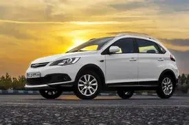 فروش اقساطی خودروی ام وی ام ۳۱۵ با تحویل فوری آغاز شد