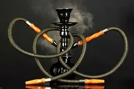 بازیکن معروف با قلیان باشگاهش را عاصی کرد!