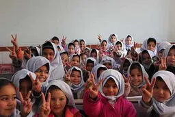 بهره مندی دانش آموزان اتباع خارجی از شبکه آموزشی دانش آموز (شاد)