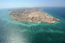 دستور فرمانده معظم کل قوا برای مسکونی شدن جزایر خلیج فارس