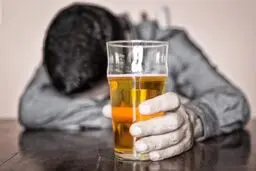 شمار فوتی الکل صنعتی در فارس به ۱۰۰ تن رسید