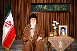 پیام مهم رهبر انقلاب خطاب به معلمان