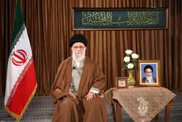 پیام مهم رهبر انقلاب خطاب به معلمان