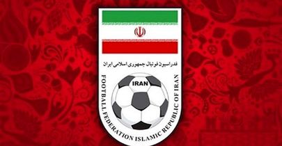 صدایی تنها در یک جمع خاموش