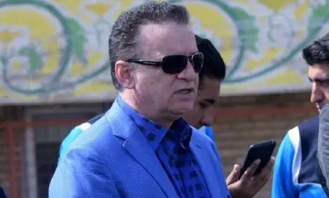 زنوزی متهم می‌کند