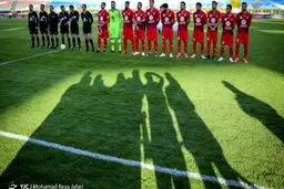 خطر بزرگ بیخ گوش قهرمان لیگ/ یک تیم در آستانه جدایی از پرسپولیس!