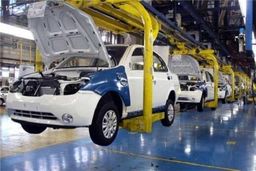 پیش پرداخت خرید خودرو در حساب خودروسازها می‌ماند؟