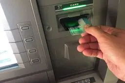بازگشت سقف تراکنش‌های بانکی به حالت عادی