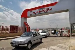 پراید در بازار ۲۰ میلیون و مزدا ۱۲۰ میلیون تومان ارزان شد/ موتمنی: فروش خودرو با سود بالای ۱۰درصد ممنوع است