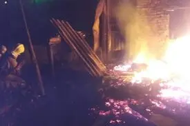 آتش سوزی مجتمع ۲۰۰ واحدی بیش از ۴۰ مصدوم برجای گذاشت