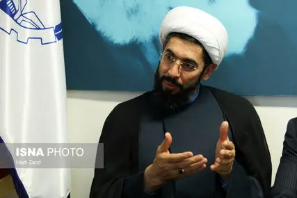 اقامه نماز عید فطر توسط نماینده رهبری در دانشگاه‌ها