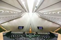 هشدار نمایندگان درباره آینده بورس و اغفال مردم از سوی اخلالگران بازار