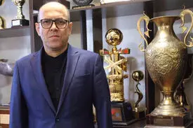 تکذیب کمک هوادار خارج نشین به استقلال