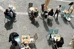 تمدید یک‌ماهه محدودیت‌های ارتباطی در آلمان/ قدردانی مرکل از شهروندان آلمانی