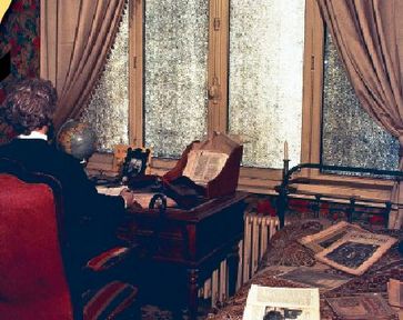 نویسنده‌های پیشگو