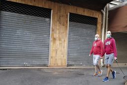 شمار قربانیان کرونا در انگلیس از ۵۰ هزار نفر گذشت