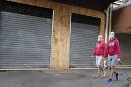 شمار قربانیان کرونا در انگلیس از ۵۰ هزار نفر گذشت