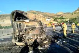 واژگونی تانکر حامل سوخت حادثه آفرید + عکس