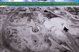 ۲۳ عکس از شاهکارهای نترس‌ترین خلبانان ارتش در جنگ