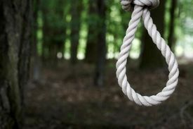 ماجرای خودکشی معلم بازنشسته بوشهری از شایعه تا واقعیت