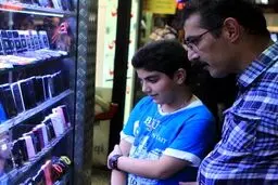 کاهش قیمت تلفن‌های همراه آغاز شده است
