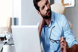 مضرات خم شدن سر هنگام استفاده از «موبایل» و «رایانه»