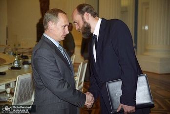 تصاویر دختران پوتین لو رفت؛خیانت در امانت رفیق گرمابه و گلستان آقای رئیس جمهور!+عکس