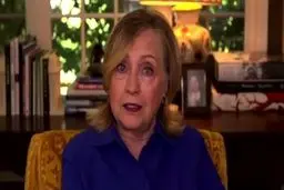 کلینتون به ترامپ: به گلف‌بازی کردن برگرد/بایدن برنده می‌شود